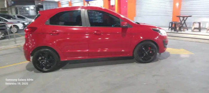 ALUGO CARRO PARA UBER E 99 POP