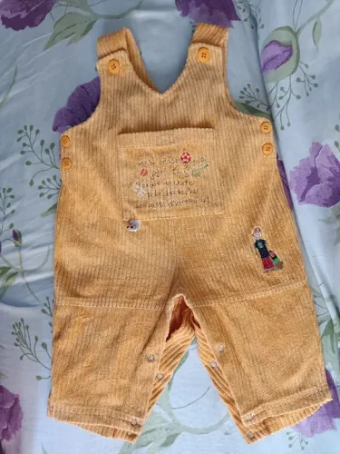 Macacão Bebê em Cor de Pêssego