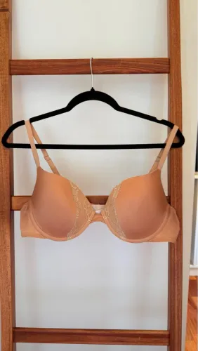 Lingerie Sutiã Calvin Klein Nude Tamanho 44 BR | Conforto e Qualidade!o