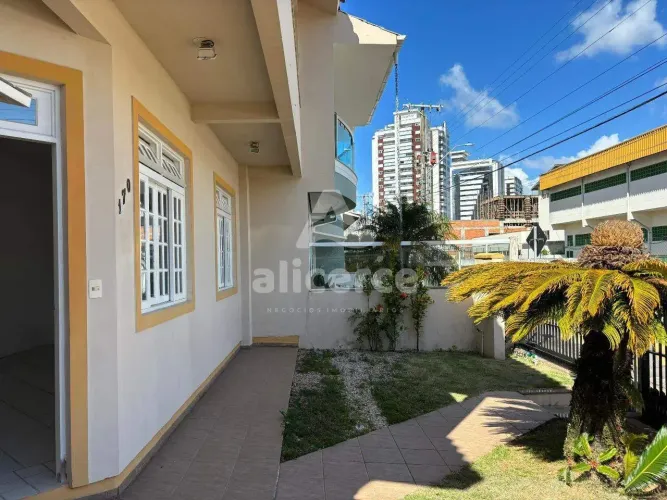 Casa à venda l 5 dórmitórios, 1 suíte l 237,83m² l Balneário do Estreito - Florianópolis/S