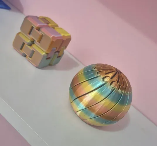 Kit cubo infinito e bola articulada