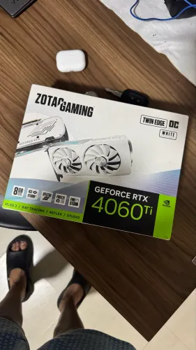 Placa de Vídeo RTX 4060TI 8GB DDR6 ZOTAC