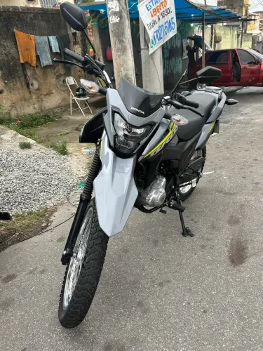 Bros 160