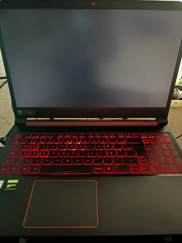 Acer Nitro 5 - i5 9300H - GTX 1650 4GB - 16GB RAM - SSD 512GB + HD 1TB