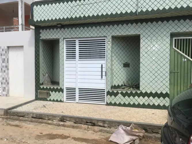 Casa para venda com 200 metros quadrados com 6 quartos no Lt Visconde Maracaju Cidade Nova
