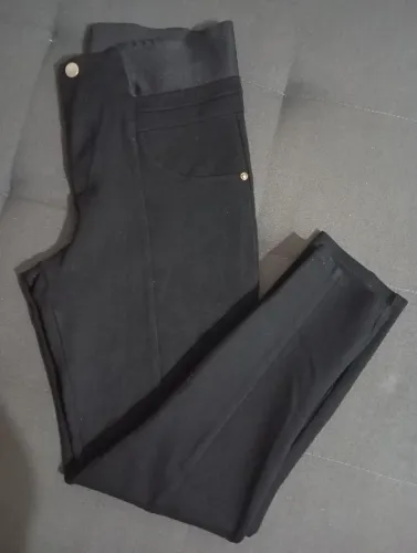 Calça feminina Marca Zara Tamanho M/G