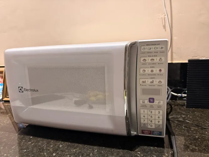 Vende-se microondas 