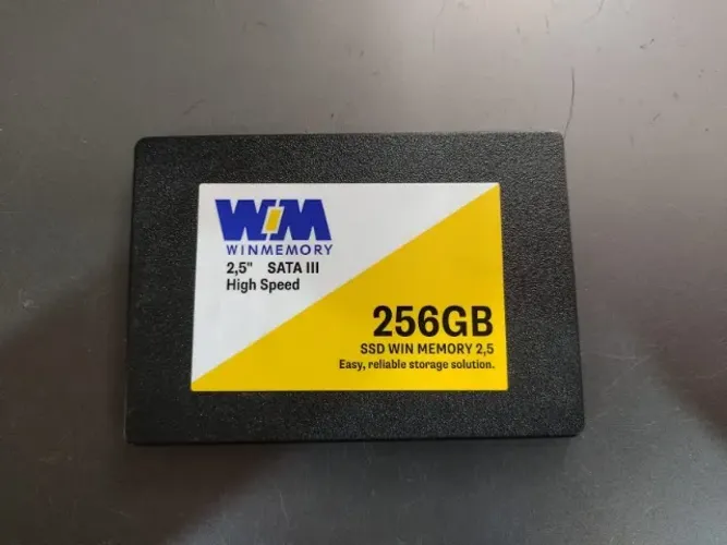 SSD WINMEMORY 256GB SATA 2.5" Usado - 95% Saúde + Diagnóstico