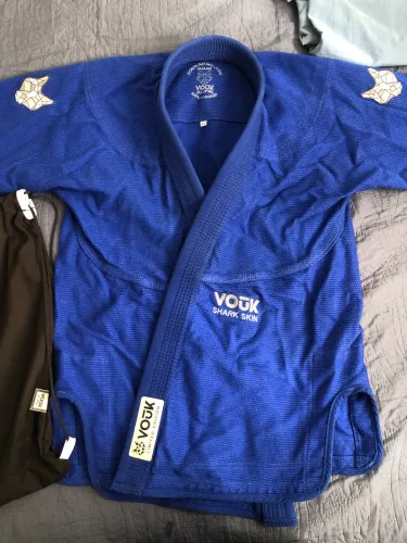 Kimono vouk shark