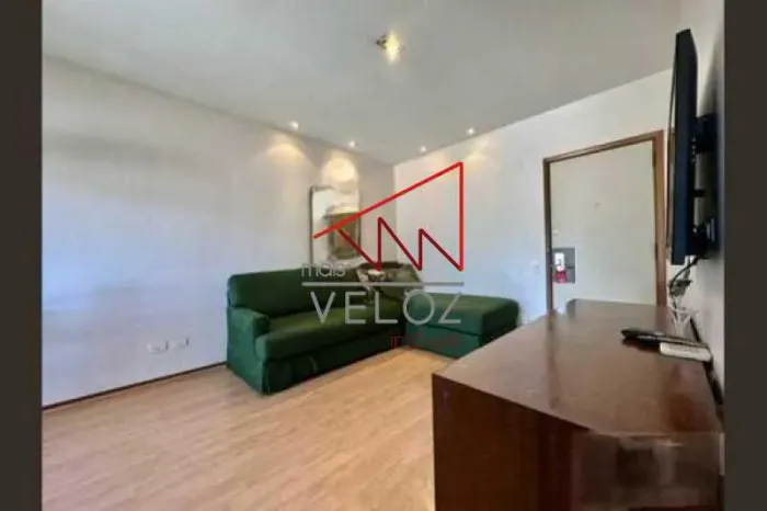 Flat em Prédio cobiçado - Rua nobre do Leblon