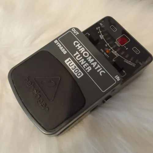 Pedal Behringer Afinador