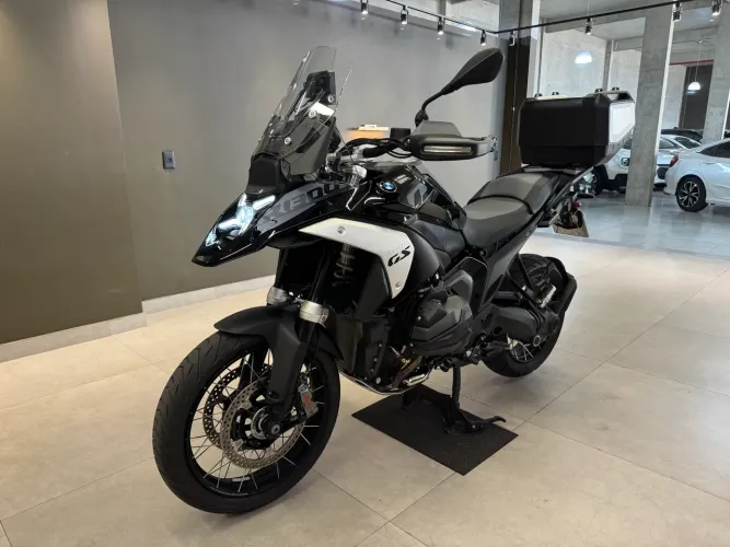 Gs1300 triple black 2026