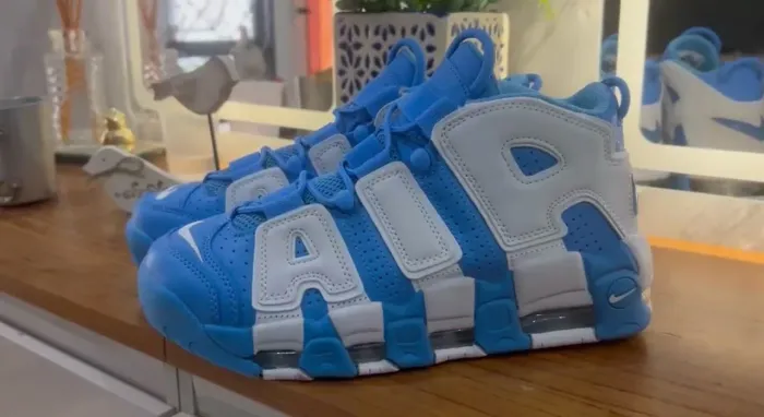 Tênis Nike Air more UpTempo