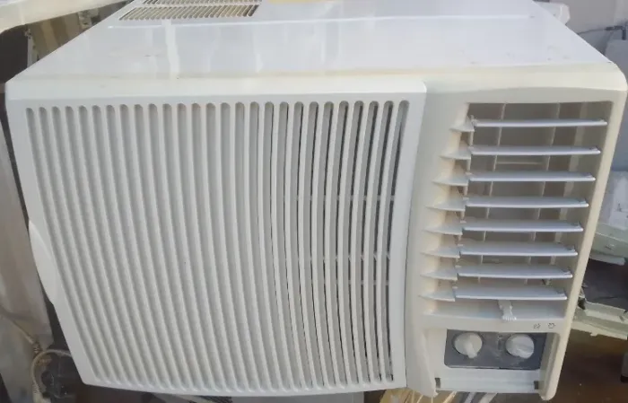 Ar Condicionado 12.000 Btu 110V-127V Gelando Muito um quarto Grande