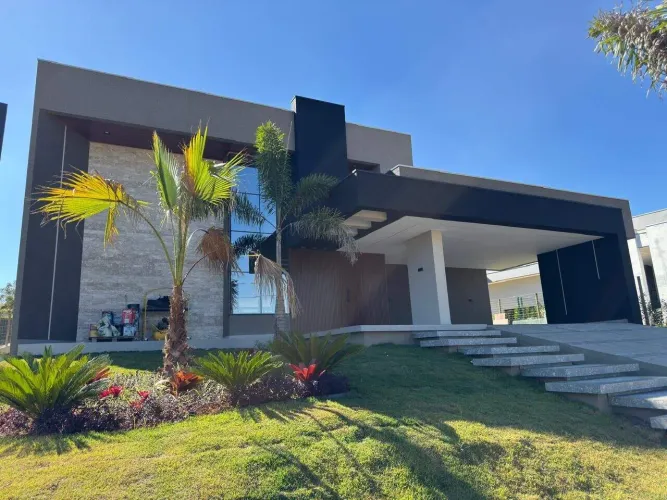 Casa à venda no Condomínio Gran Royalle em Igarapé-MG