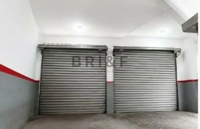 PÉDIO COMERCIAL COM 147M², 6 SALAS, 6 BANHEIROS, 2 VAGAS NO SOCORRO