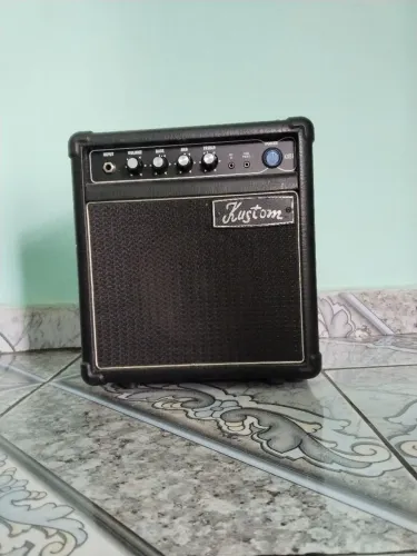 Caixa Kustom