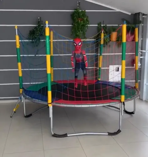 Cama Elástica de 3,05 m, completa, com rete de proteção, escada, lona sem rasgos.