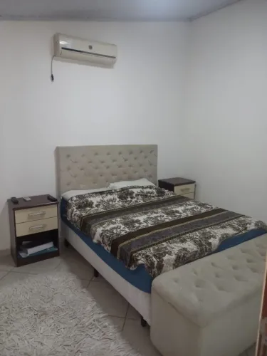 Alugo quarto mobiliado