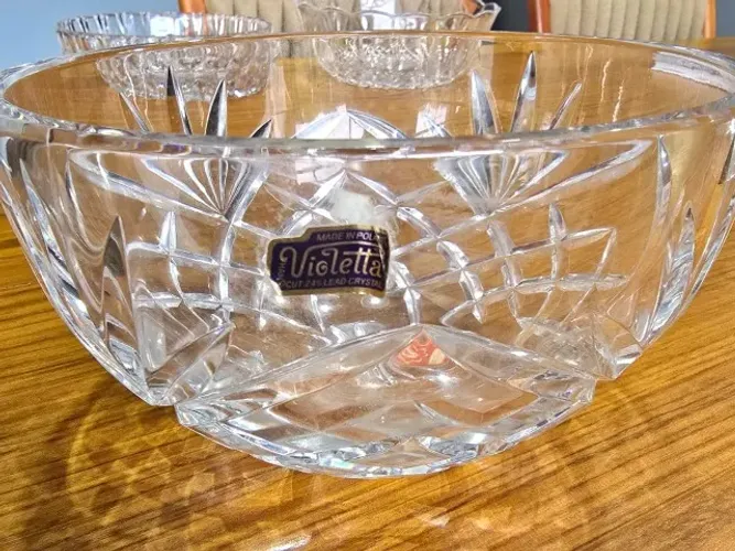 tigela de cristal sem uso