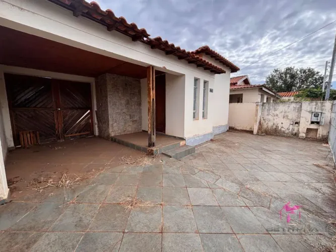 Casa com 2 dormitórios à venda, 163 m² por R$ 600.000 - Centro - Leme/SP