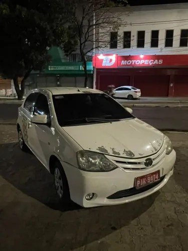 Toyota Etios XS 1.5 Flex 16V 5P Mec. 2015