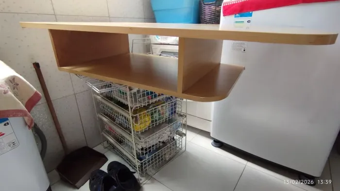Mesa de canto para parede 