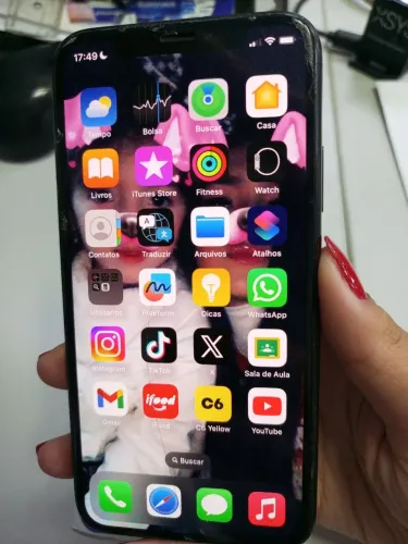 iPhone x semi novo 