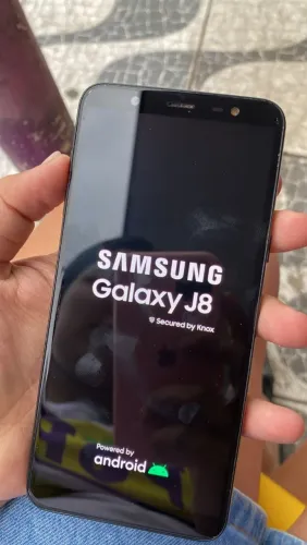 Celular Samsung J8