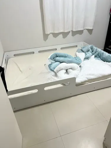 Cama montessoriana