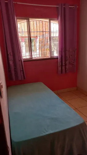 Alugo quartos pra mulheres e homens lgbtqiapn+...