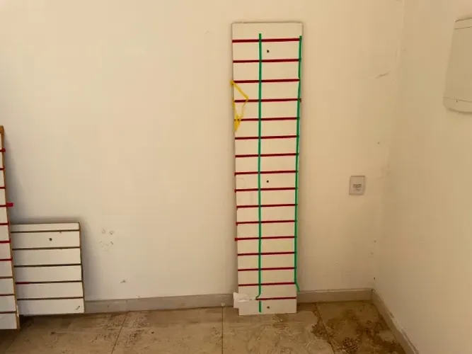 **Painel Canaletado MDF 0,37x1,72m | Painel Expositor de Parede | MDF | Loja, Comércio,