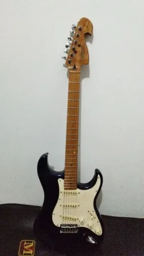 Guitarra Tagima T735 Seizi caps Alnico V