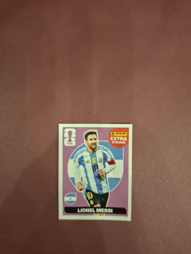 Estou vendendo a figurinha EXTRA - LEGEND  do Lionel Messi BORDÔ
