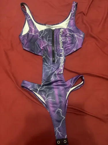 Body labellamafia