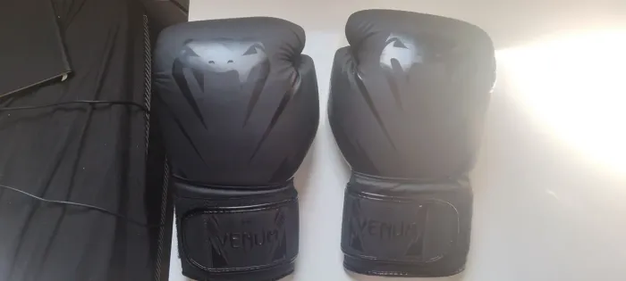 Luva de Boxe Venum(16 oz), Bandagem e Protetor Bucal