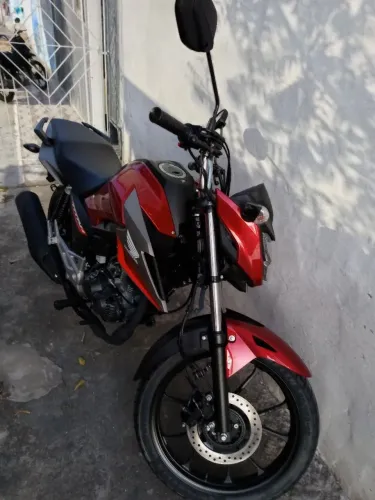 Vendo ou troco em carro