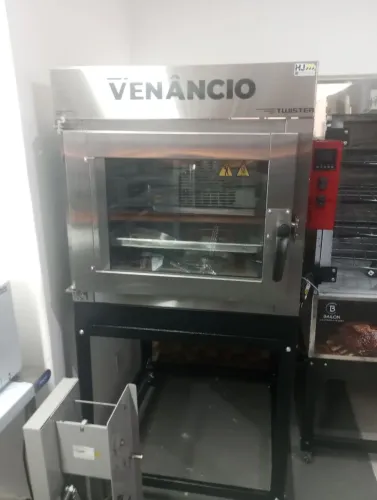 NZ. Forno turbo Twister GÁS 5 assadeiras Venâncio 
