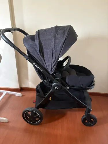 Carrinho de bebê (importado) Maxi Cosi