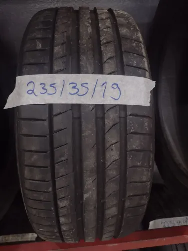 Pneus 235/35/19 continental um só seminovo