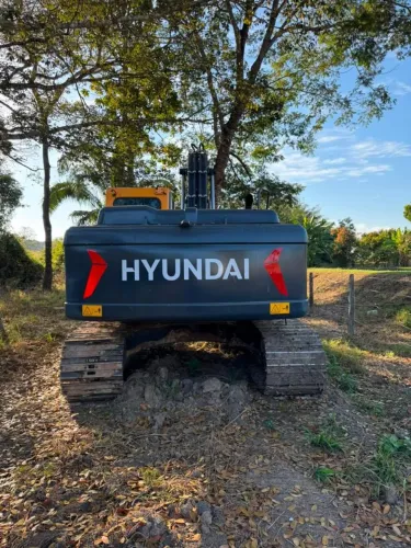 ESCAVADEIRA HYUNDAI R220 2026 - 58 HORAS