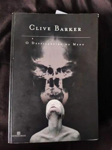 LIVRO O DESFILADEIRO DO MEDO - CLIVE BARKER 
