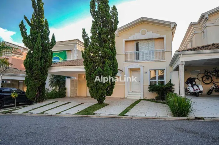 Casa com 4 dormitórios para alugar, 230 m² por R$ 15.780,00/mês - Alphaville - Santana de