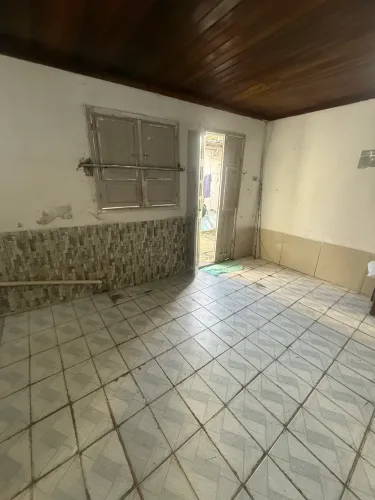 Alugo casa no cordeiro 