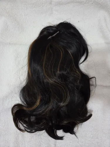 Lace castanho escuro com mechas