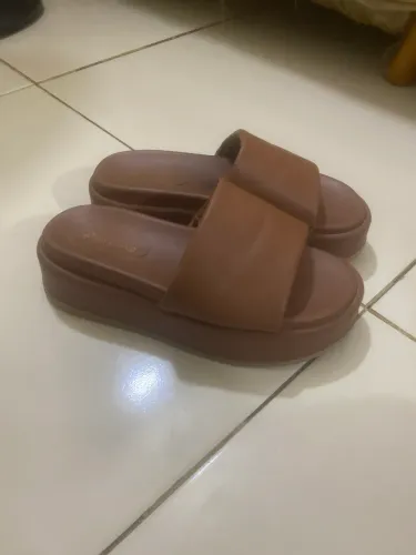 Sandália plataforma casual