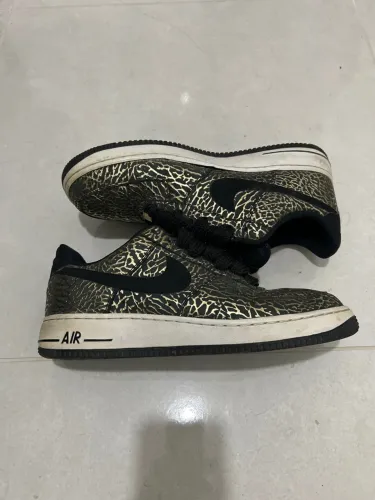 Air force 1 dourado