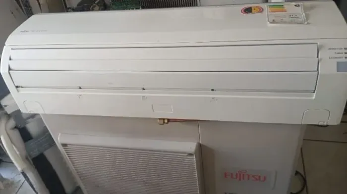 Ar Condicionado Fujitsu Inverter 30 mil BTUs Só frio 
