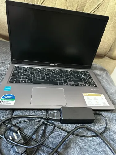 Notebook ASUS VivoBook 15,6? | SSD 128GB | Windows 11 | Pouco uso