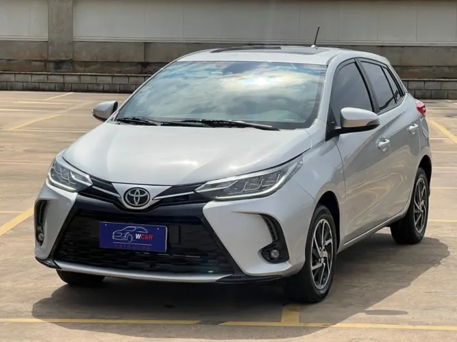 Toyota Yaris XLS Connect 1.5 Flex 16V 5P AUT 2023